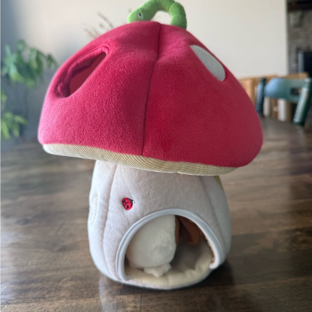 Douglas mushroom with animals